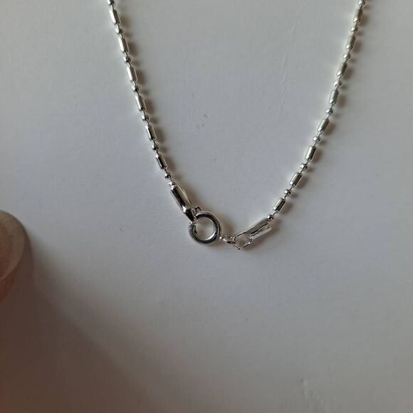 4 Necklace and earring sets for tweens nwt - Picture 10 of 15